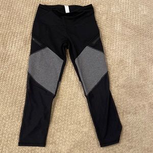 Ivivva by Lululemon cropped leggings size 12